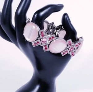 Bracelet Silver and Shades of Pink in X's and O's